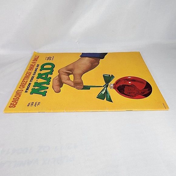 Mad Magazine Issue #132 January 1970 Xmas Season‎ Greetings, Have A Ball Issue - Picture 6 of 8